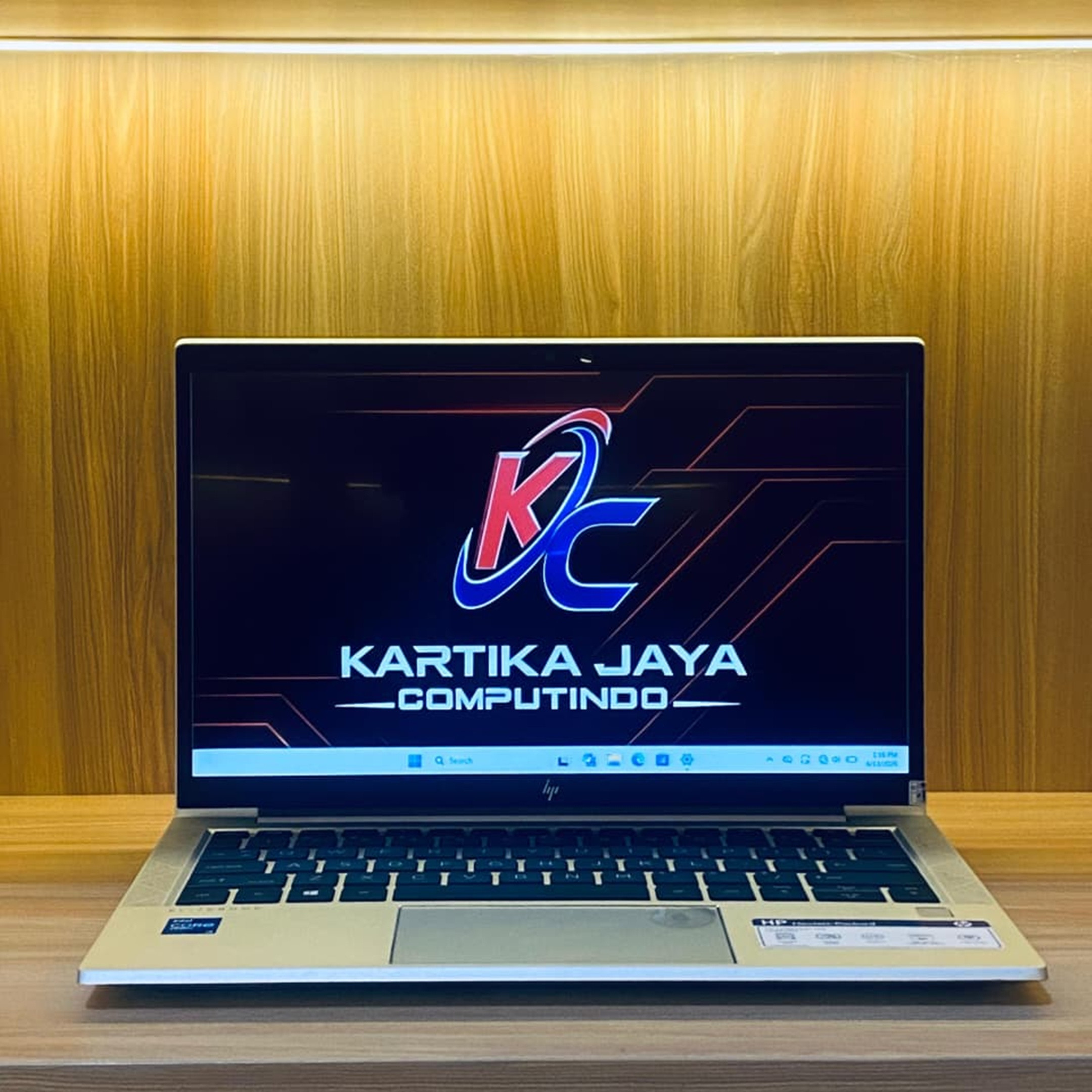 HP ELITEBOOK 830 G8 CORE I5 RAM 8 SSD 2ND TOUCHSCREEN 